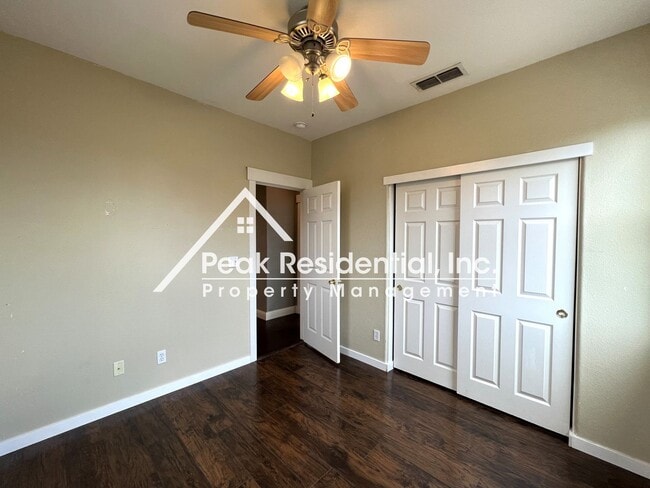 Building Photo - 5772 Amnest Way