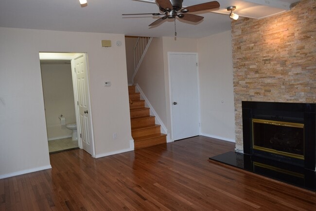 Building Photo - Updated 2-Bedroom Condo with Finished Basement, Garage, Pool, Tennis, Clubhouse