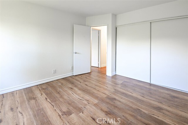 Building Photo - 348 Miraleste Dr