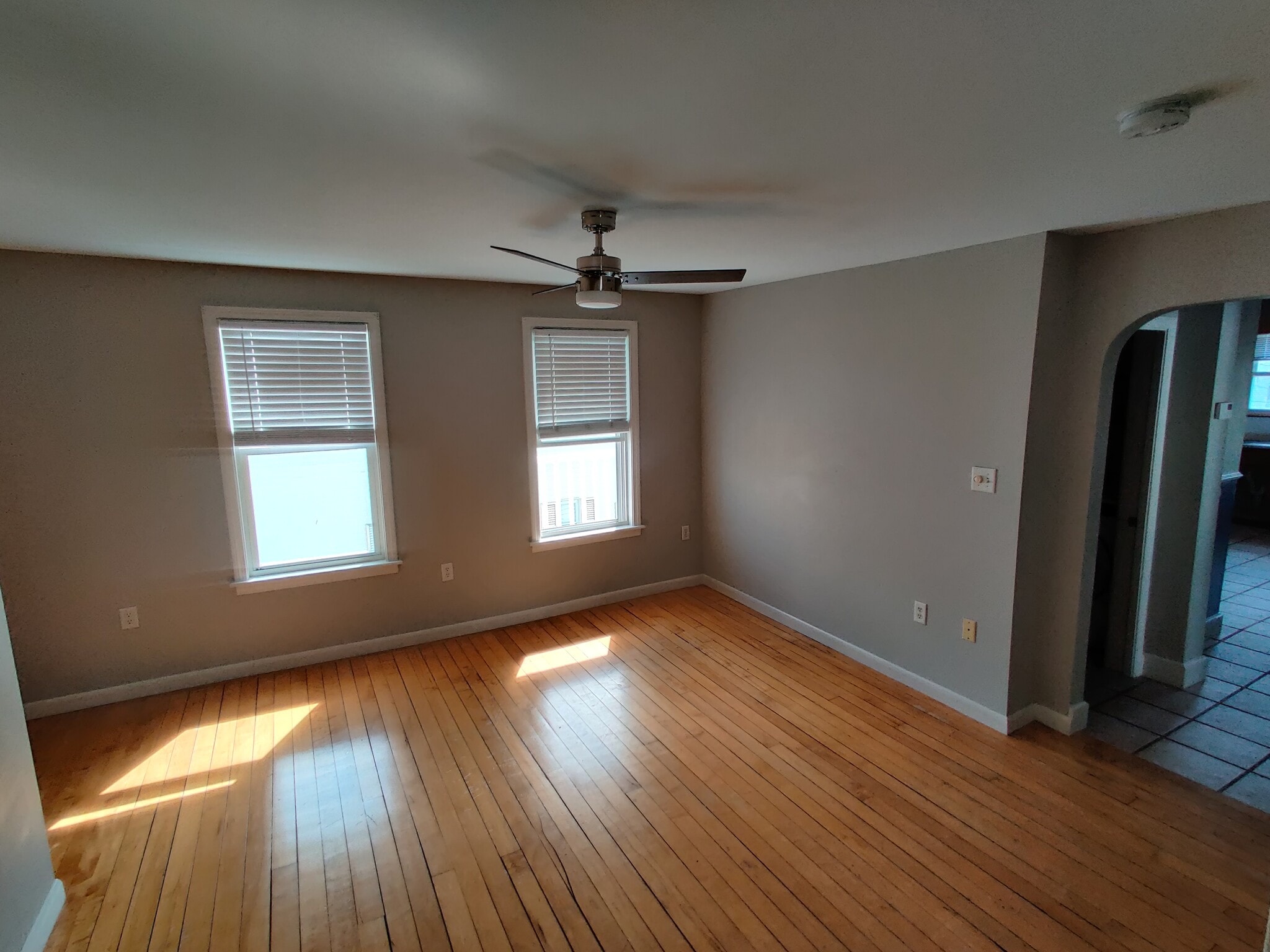 Living Room - 578 Dubuque St