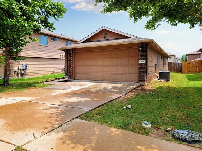 Building Photo - 12404 Timber Arch Ln