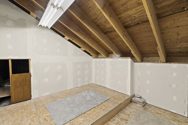 Building Photo - Rockrimmon Condo with Loft, Fireplace & Patio + Pool & Hot Tub