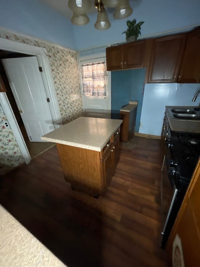 Building Photo - 4526 Cote Brilliante Ave