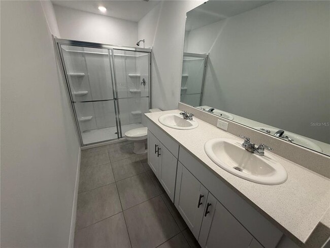 Building Photo - 2983 Skyline Lp