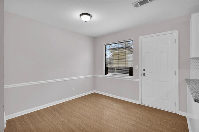 Building Photo - 3033 Parkside Ct