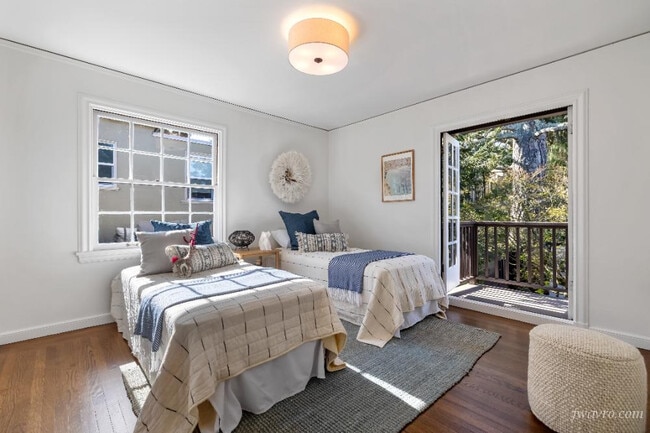 Building Photo - 230 Magellan Ave