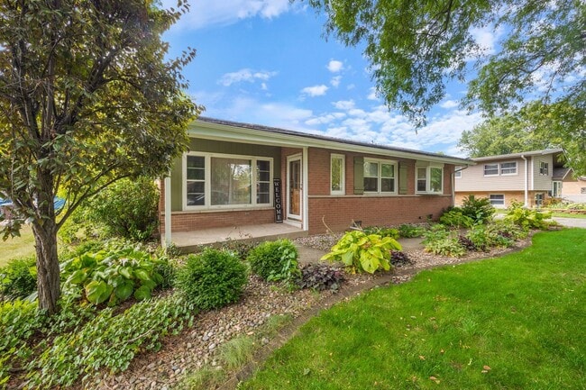 Building Photo - 12548 S Major Ave