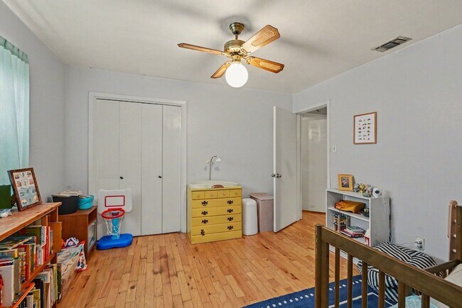 Building Photo - 5304 Westhaven Dr