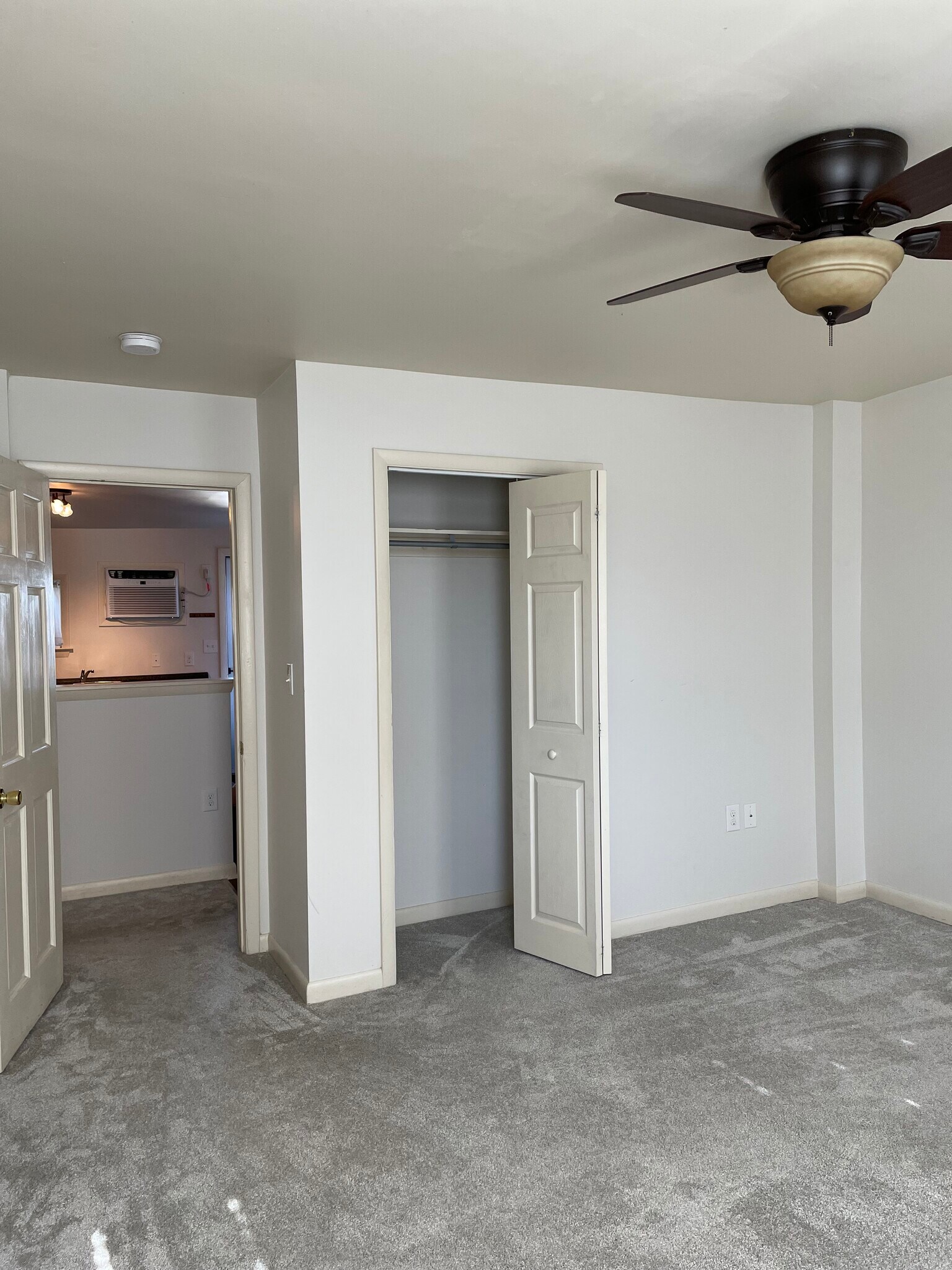 Building Photo - 129 State St
