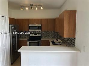 Building Photo - 2451 SE 14th Ave