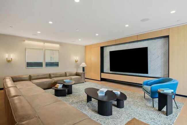 Building Photo - 219 Bay 31st St