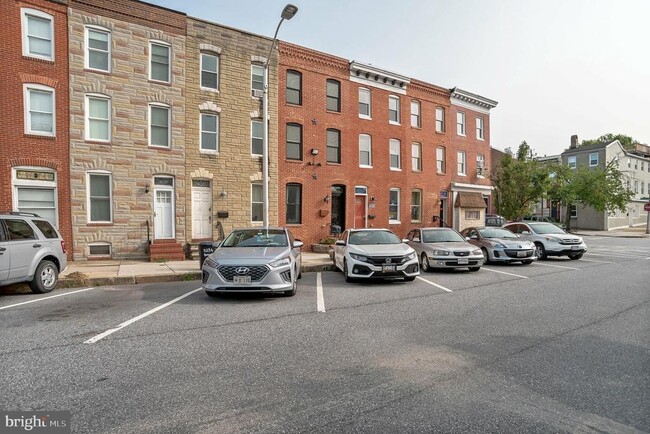 Building Photo - 2038 Gough St