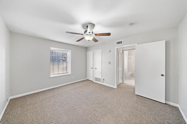 Building Photo - 9009 Gaylord Dr
