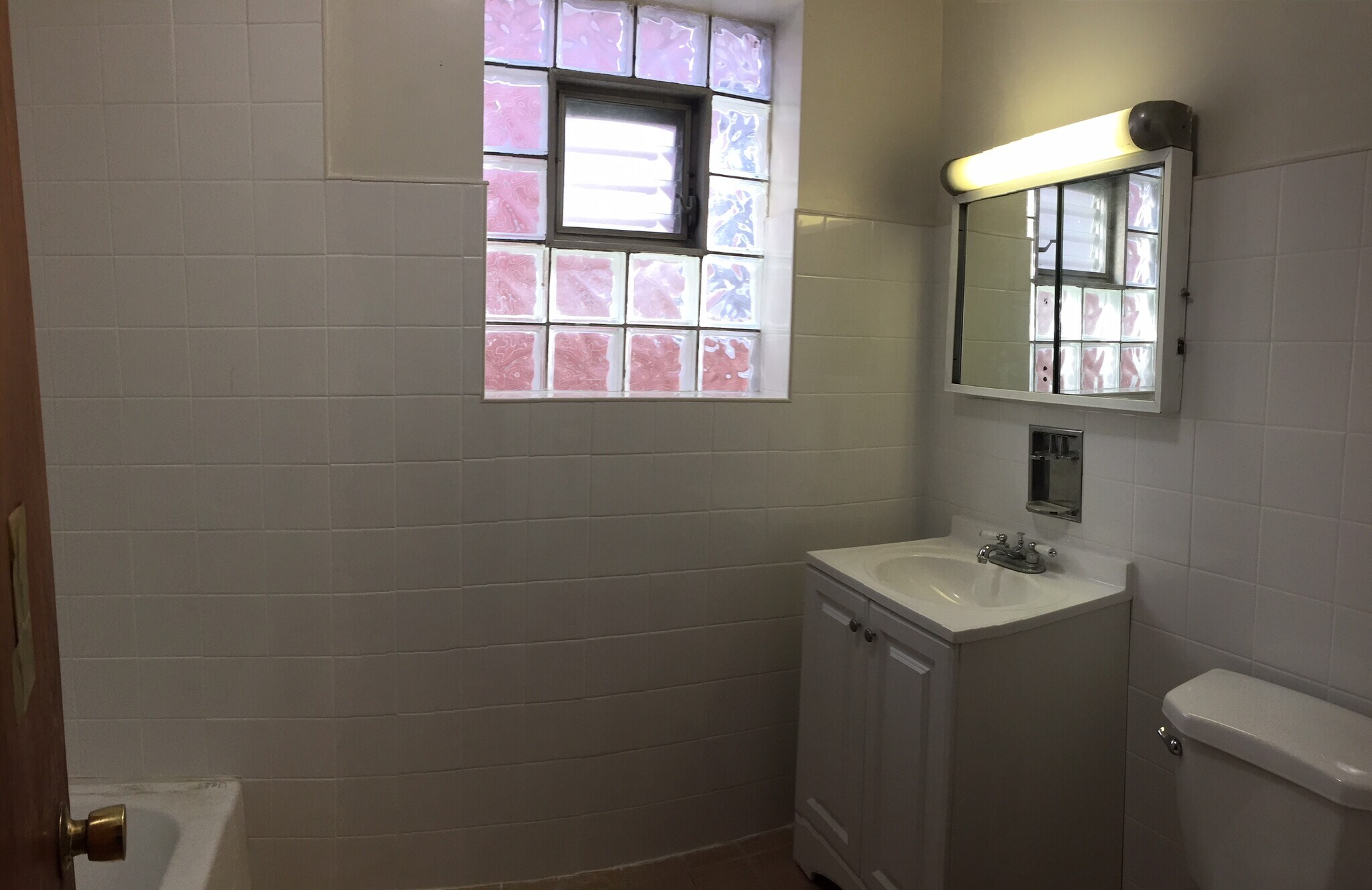 Building Photo - 2934 S Keeley St