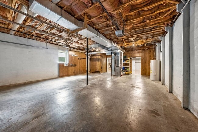 Building Photo - Pet Friendly Three Bedroom with Basement!