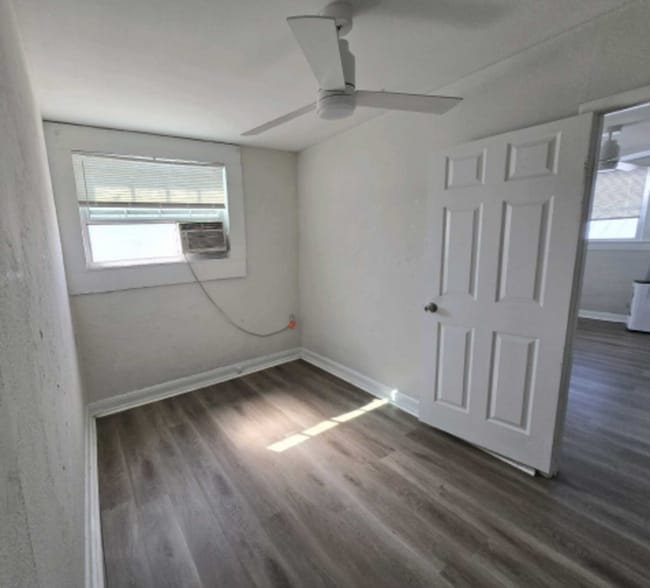 Building Photo - 2904 W Chestnut St