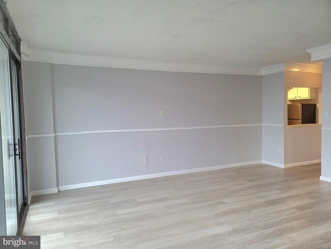 Building Photo - 2059 Huntington Ave