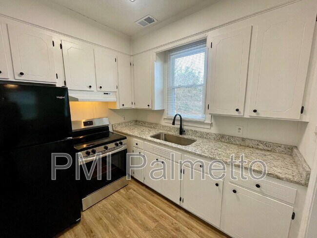 Building Photo - 105 W High St