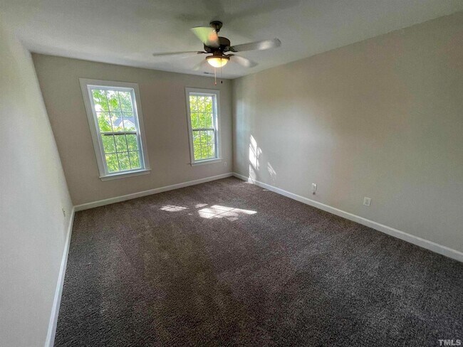 Building Photo - 112 Worthington Ct