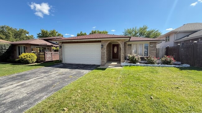 Building Photo - 14631 Knox Ave