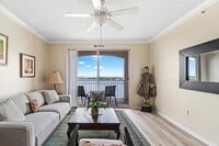 Building Photo - 616 Clearwater Park Rd