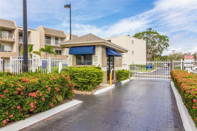 Building Photo - 7777 SW 86th St