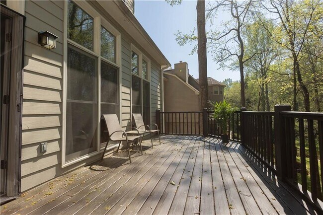 Building Photo - 5685 Ashewoode Downs Dr