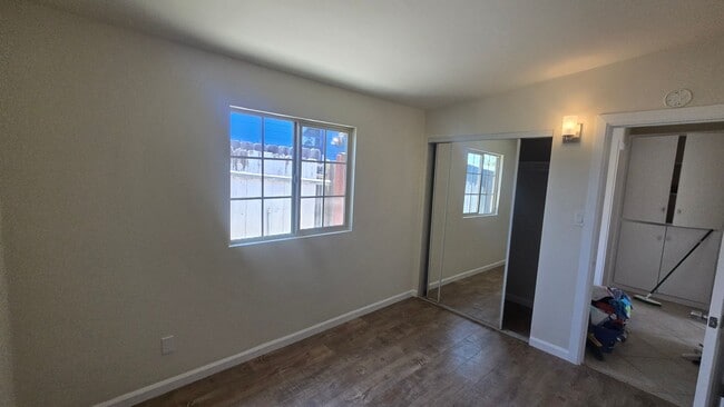 Building Photo - 336-338 DAISY AVE