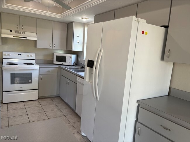 Building Photo - 374 Connecticut St