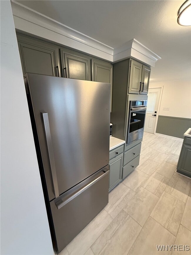 Building Photo - 307 Grandview Ave