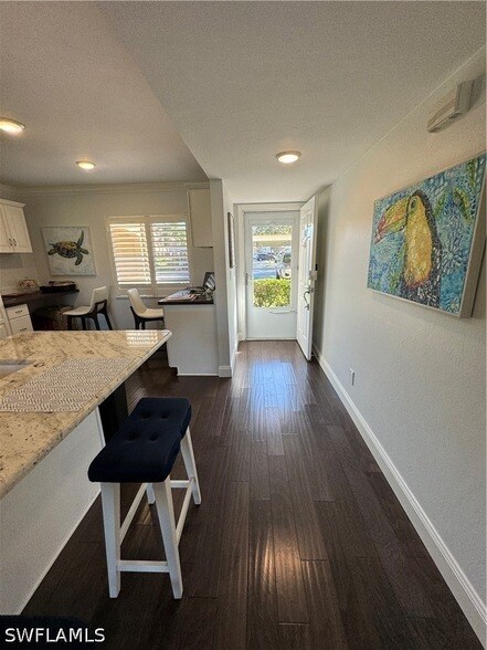 Building Photo - 5975 Bloomfield Cir