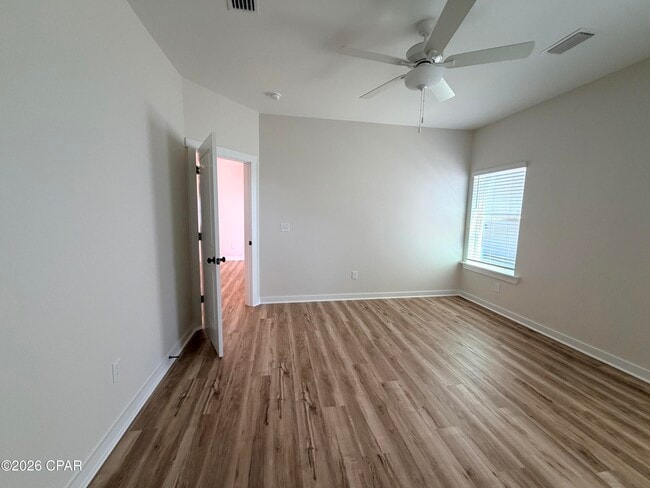 Building Photo - 2315 Discovery Loop