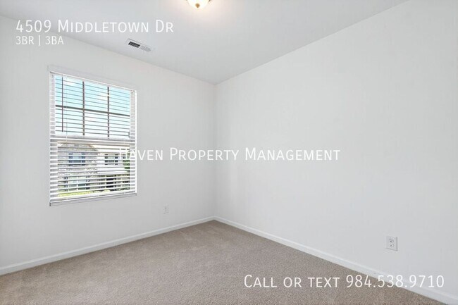 Building Photo - 4509 Middletown Dr