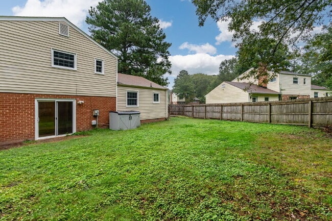 Building Photo - Charming Glen Allen Gem: 3-Bedroom Retreat...