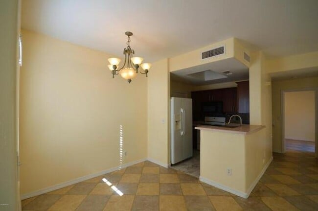 Building Photo - 1026 W Pegasus Dr