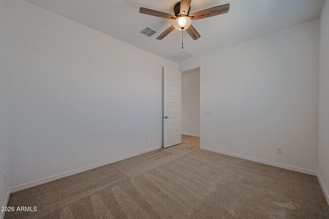Building Photo - 7671 W Smoketree Dr