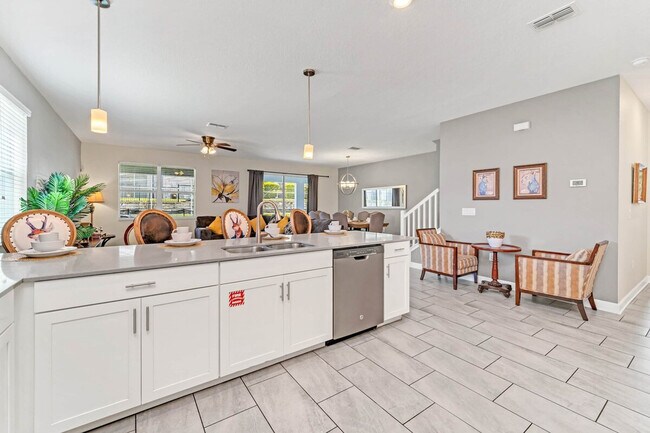 Building Photo - 9032 Stinger Dr