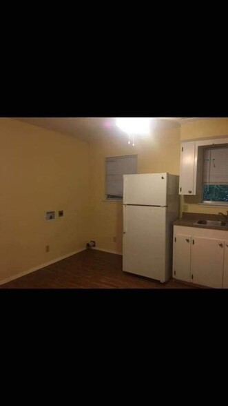 Washer/Dryer hookups - 416 Rs County Rd 3333
