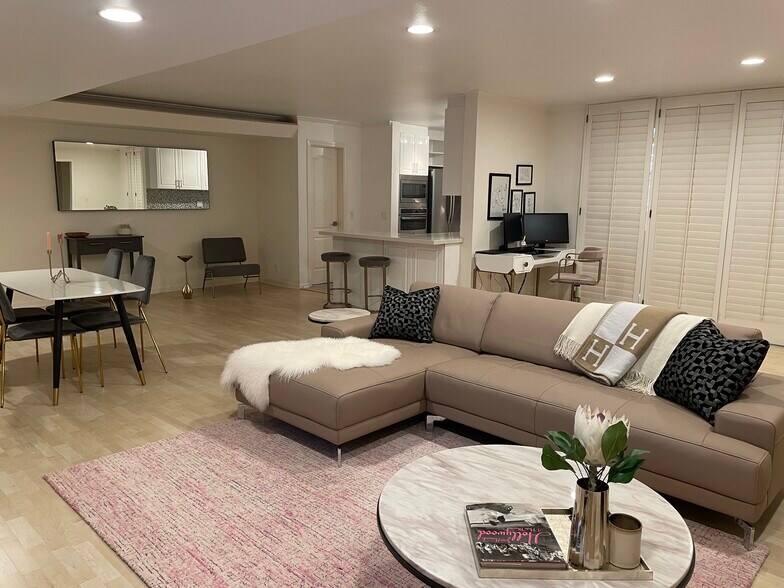 Building Photo - 4240 Fulton Ave