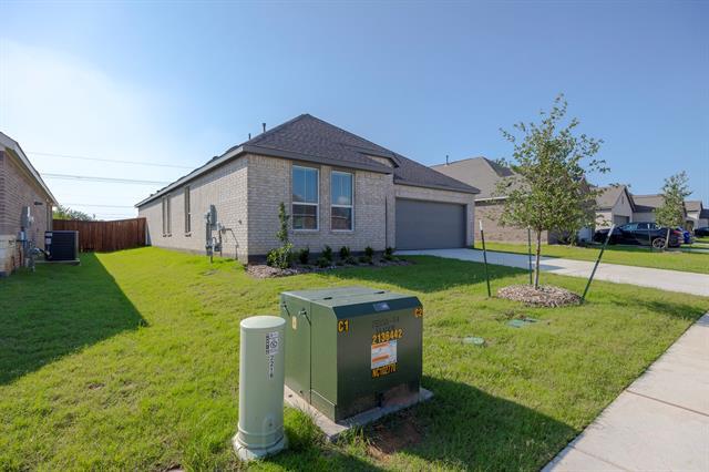 Building Photo - 2220 Pommel Ln