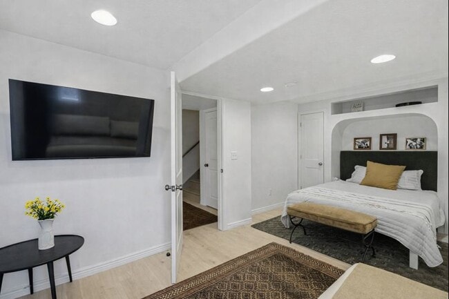 Building Photo - 4887 E Willowbrooke Cir