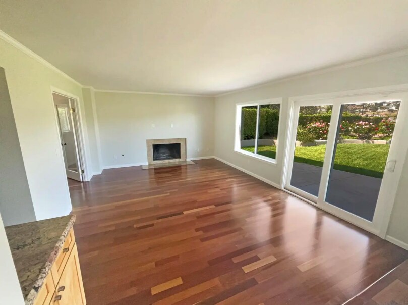 Building Photo - 2644 La Costa Ave