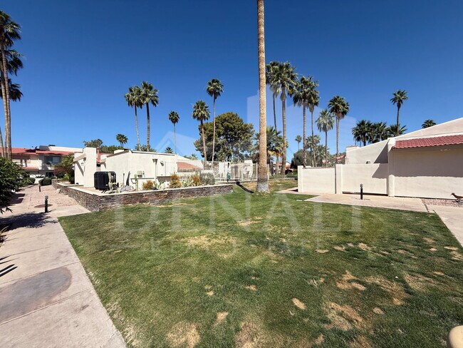 Building Photo - 7920 E Arlington Rd