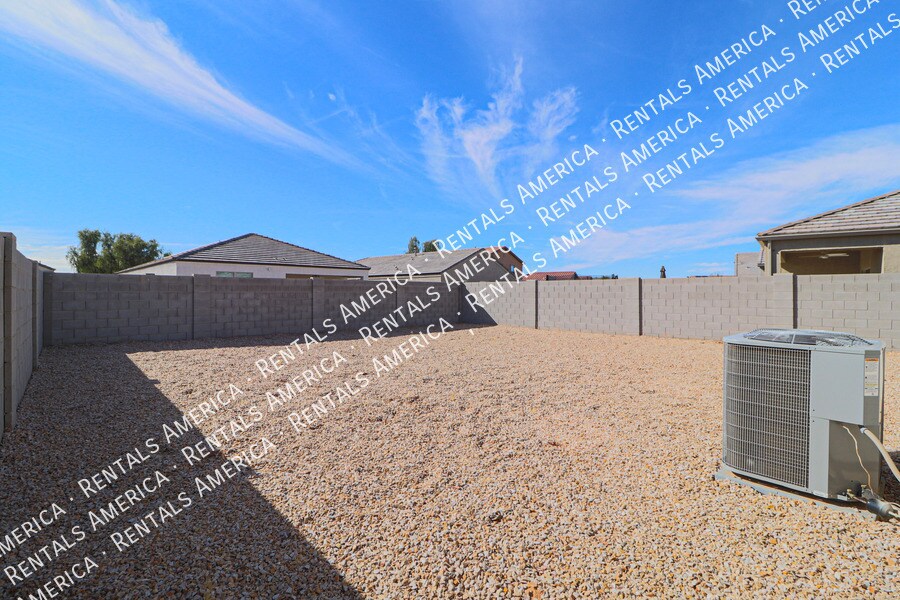 Building Photo - 11323 E Verbina Ln