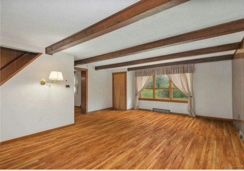 Building Photo - 2555 Cole Rd