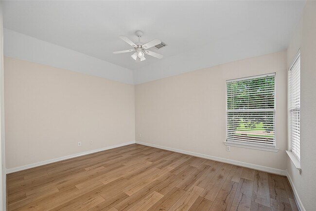 Building Photo - 5807 Bayberry Way