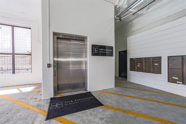 Building Photo - 1508 Blodgett St