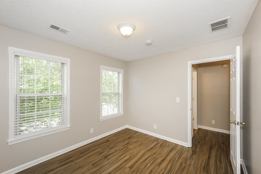 Building Photo - 284 Baldwin Ct