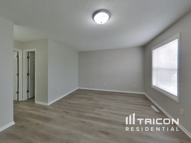 Building Photo - 9638 Zircon Ln N