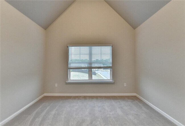 Building Photo - 461 Paxton LN